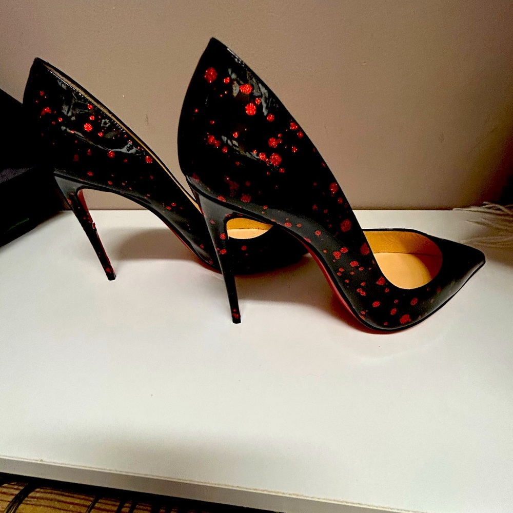 *** STUNNING *** CHRISTIAN LOUBOUTIN PIGALLE BRAND NEW - NEVER WORN!!